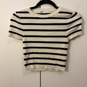Zara Women's Black and White Striped Tee